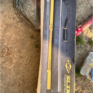 Industrial tile cutter